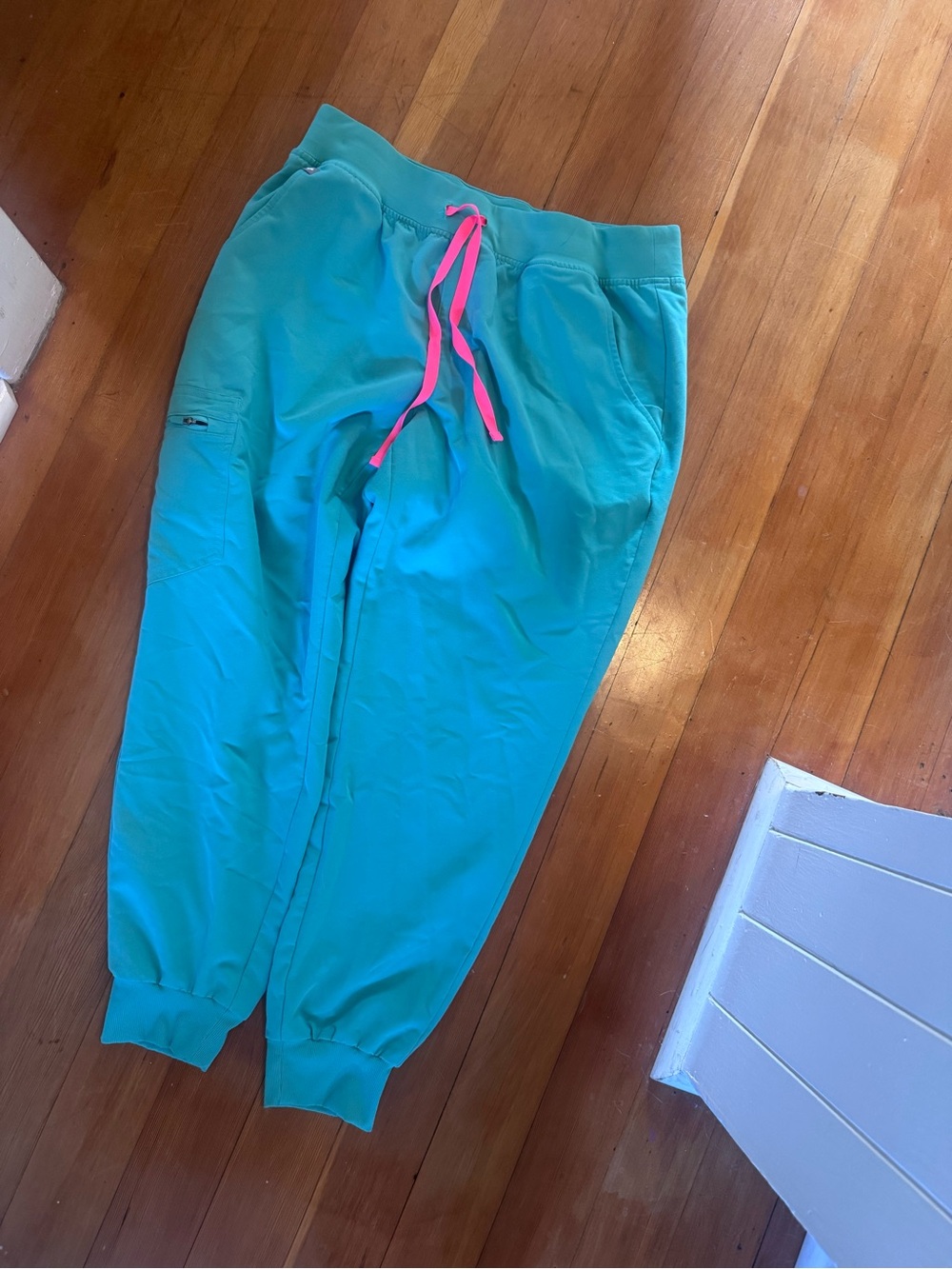 Figs surgical green joggers LP